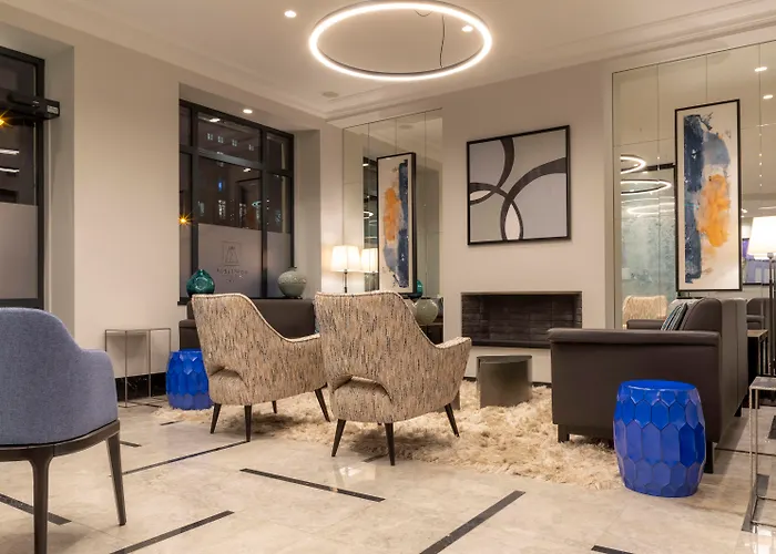 Hotel Montfleuri Parigi